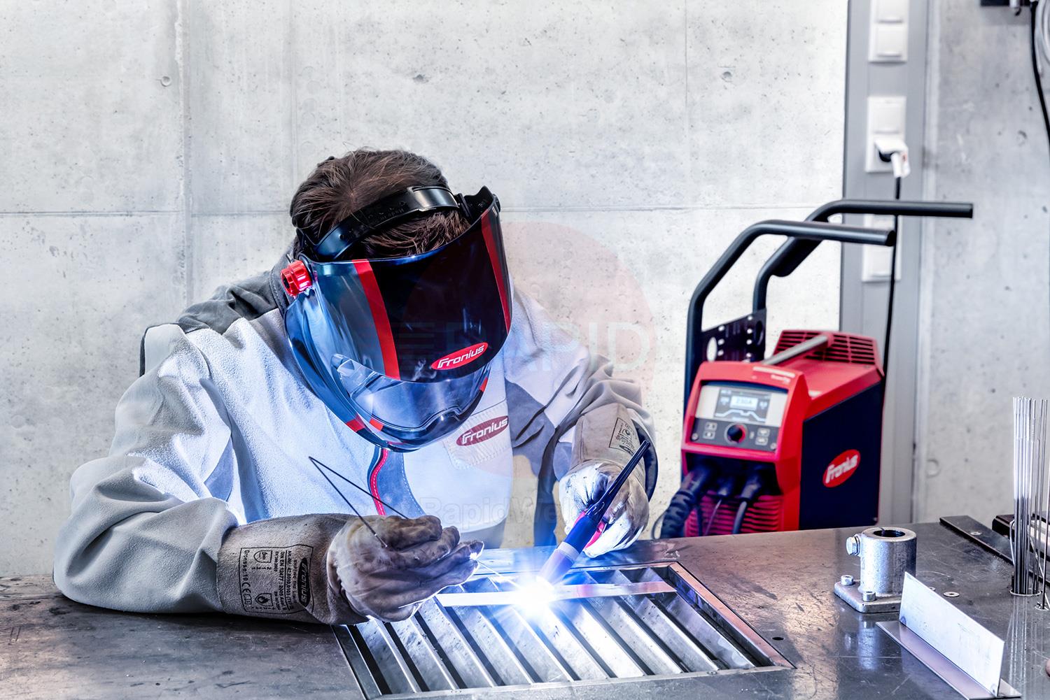 42,0510,0312  Fronius - Vizor Connect Bluetooth Enabled Auto Darkening Welding Helmet, Shade 5-12